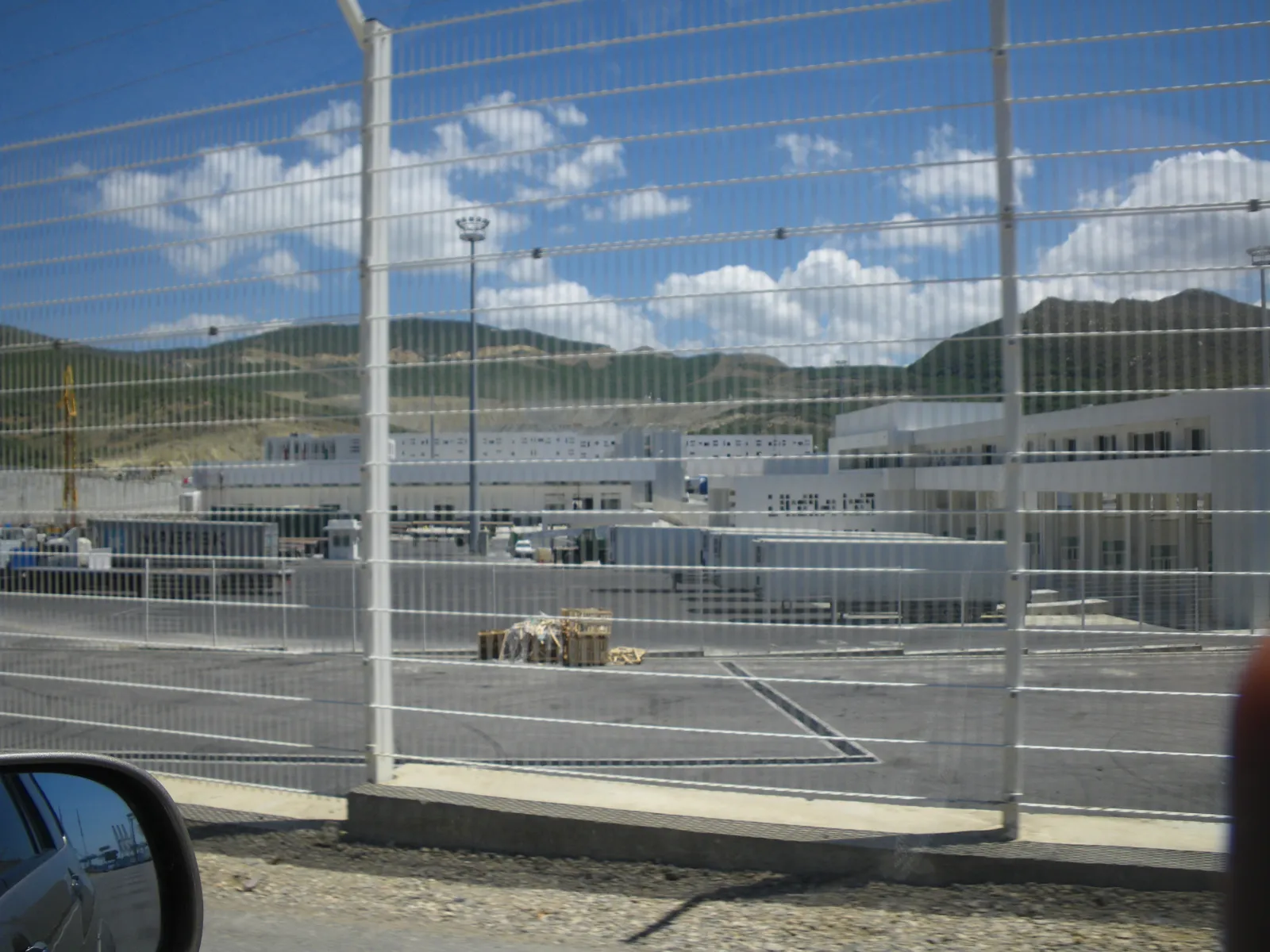 Zone logistique de Tanger Med, hub clé pour les exportations et l’industrie marocaine.