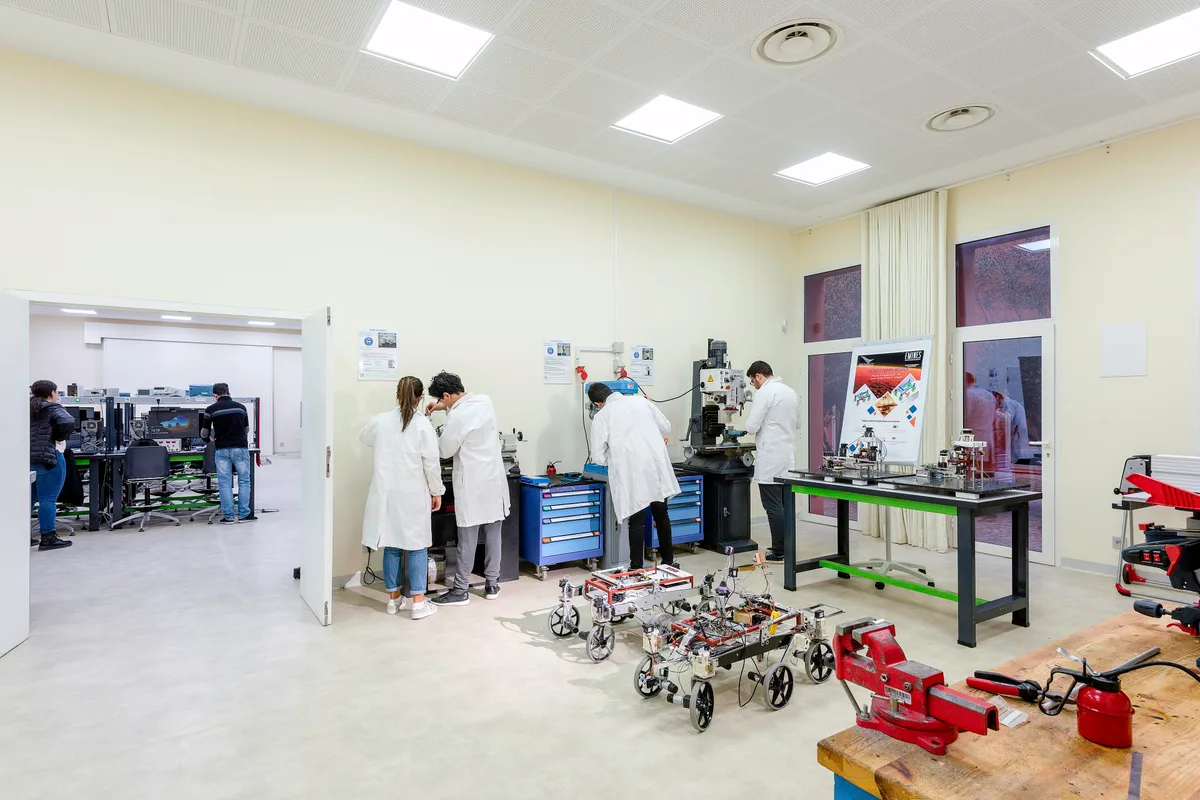 Laboratoire de l’UM6P, contexte formation et recherche.