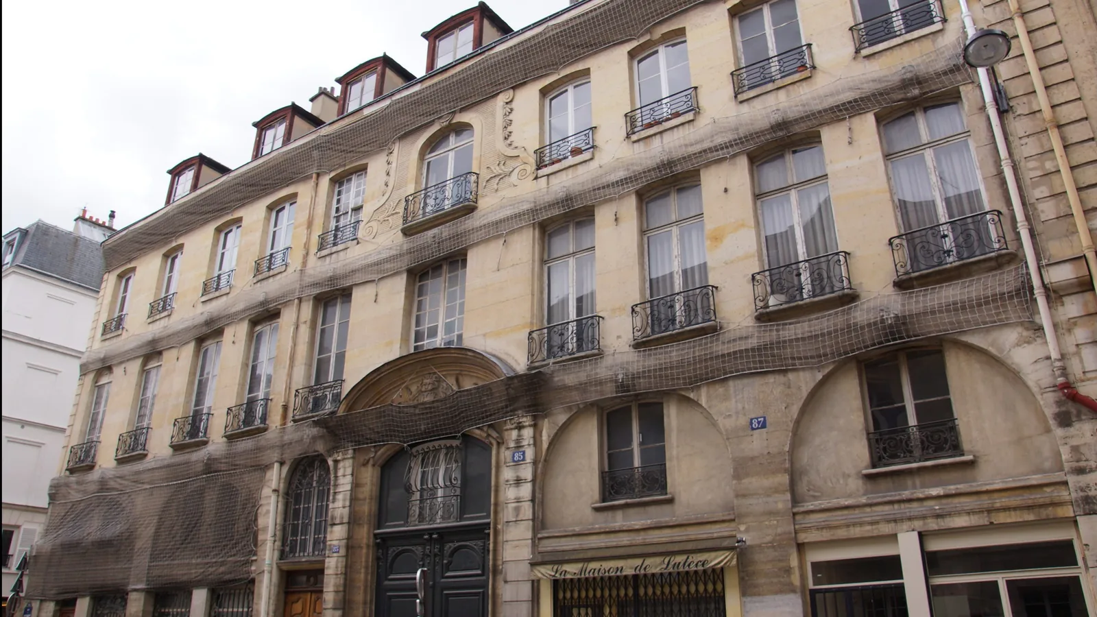 Maison protégée rue du Cherche-Midi, illustration contextuelle du quartier de l’Hôtel de Chambon.