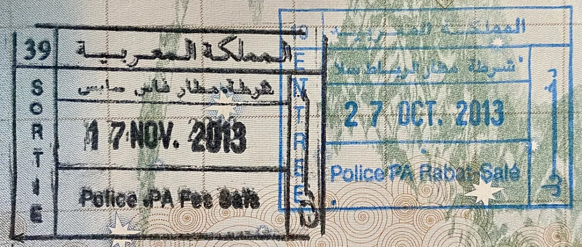 Tampons d’entrée et de sortie marocains, contexte d’usage d’un passeport en voyage.